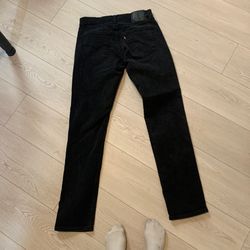 31x34 black levi jeans