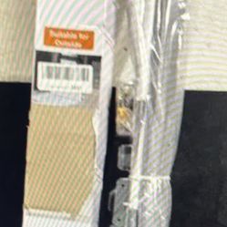 New Pet Or Baby Gate