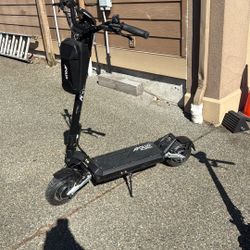 Apollo Phantom Scooter 