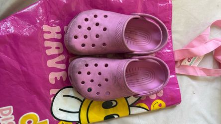 Girl crocs