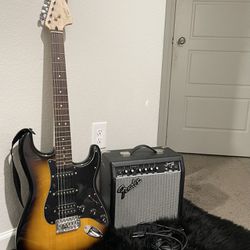 Squier Stratocaster Electric Guitar Set