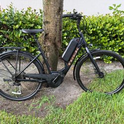 Trek Verve2 Electric bike brand new battery need a little work with the motor