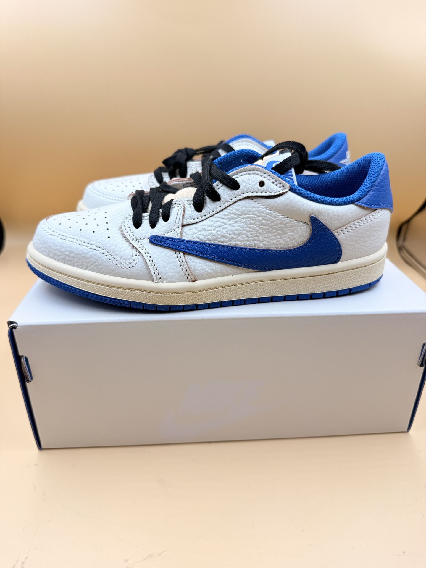 Travis Scott x Fragment Jordan 1 Low