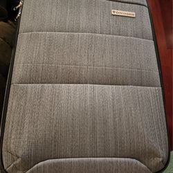 DiViaggo 24 inch Luggage