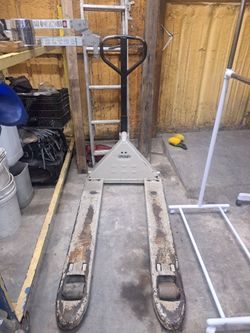 Forklift
