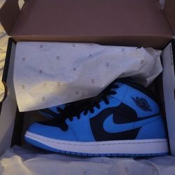 Jordan 1 Mid University Blue