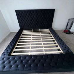 Round bed with storage new storage Bed Velvet tufted