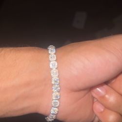 Tennis Bracelet ( Taking Good Offers)