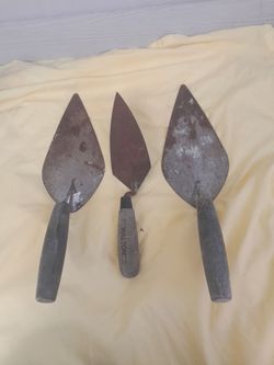 Tools concrete 3 pcs by $10.00 pick up only