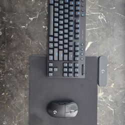 Logitech Pro X Lightspeed Bundle