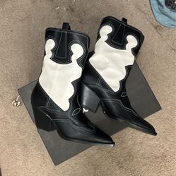 Women black and ivory NEW weatern boots