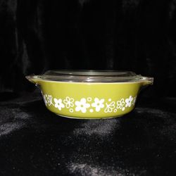 Pyrex Spring Blossom Caserol dish