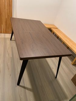 FurnitureR Rectangular Dining Table