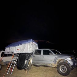 Thule tepui autana 3 tent and Tacoma bed bars