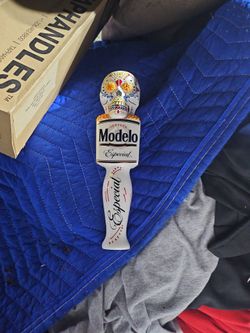 Brand new modelo tap handle $100
