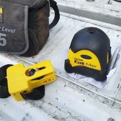  Stanley  Fat Max Laser Level With Magnetic  Base And Case