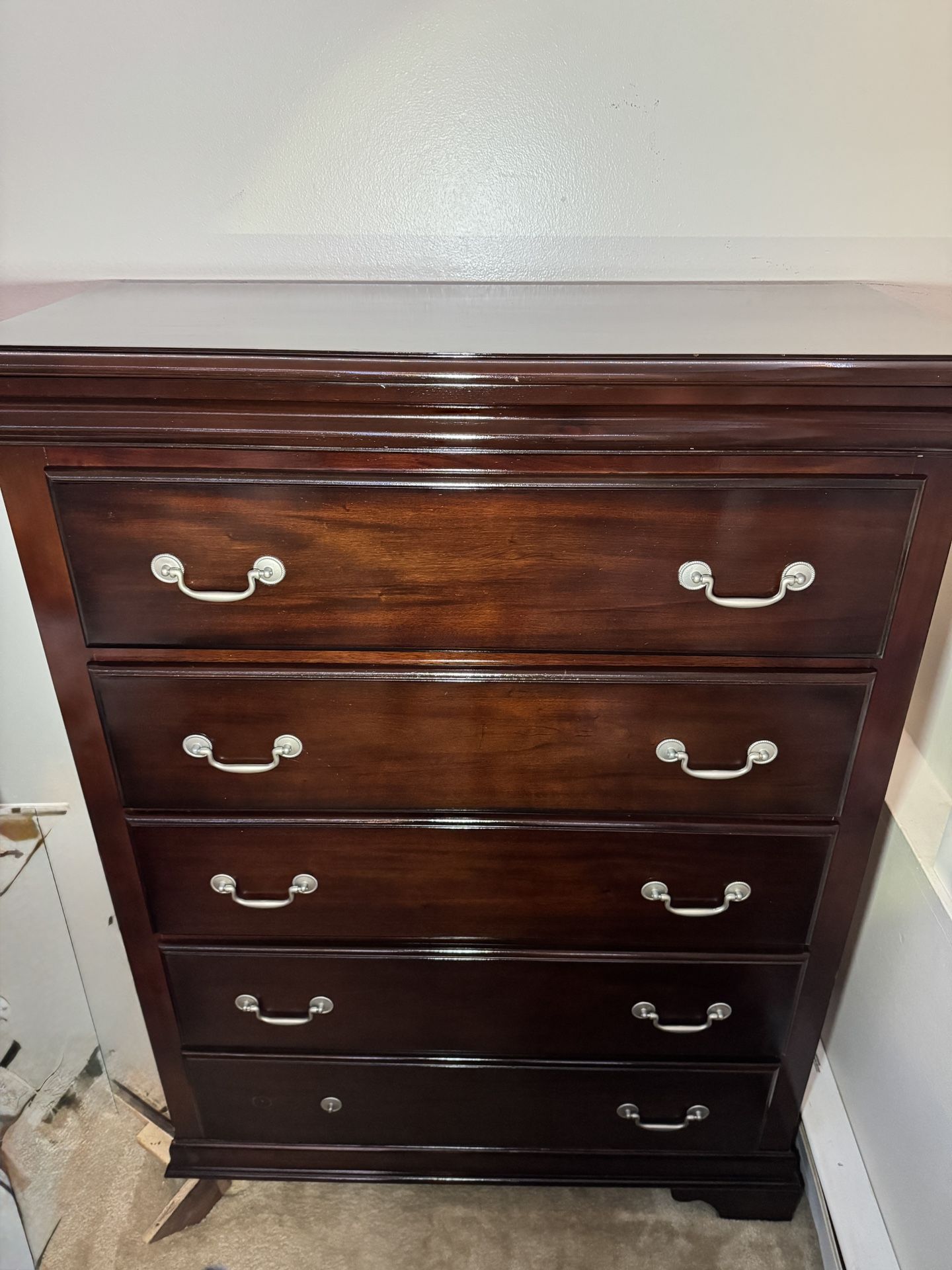 Dark Wood 5-Drawer Dresser - Needs Repair