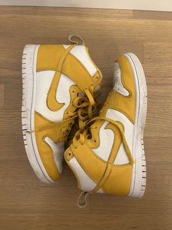 Nike High Dunk yellow sneakers Size US 8.5 Eur  42