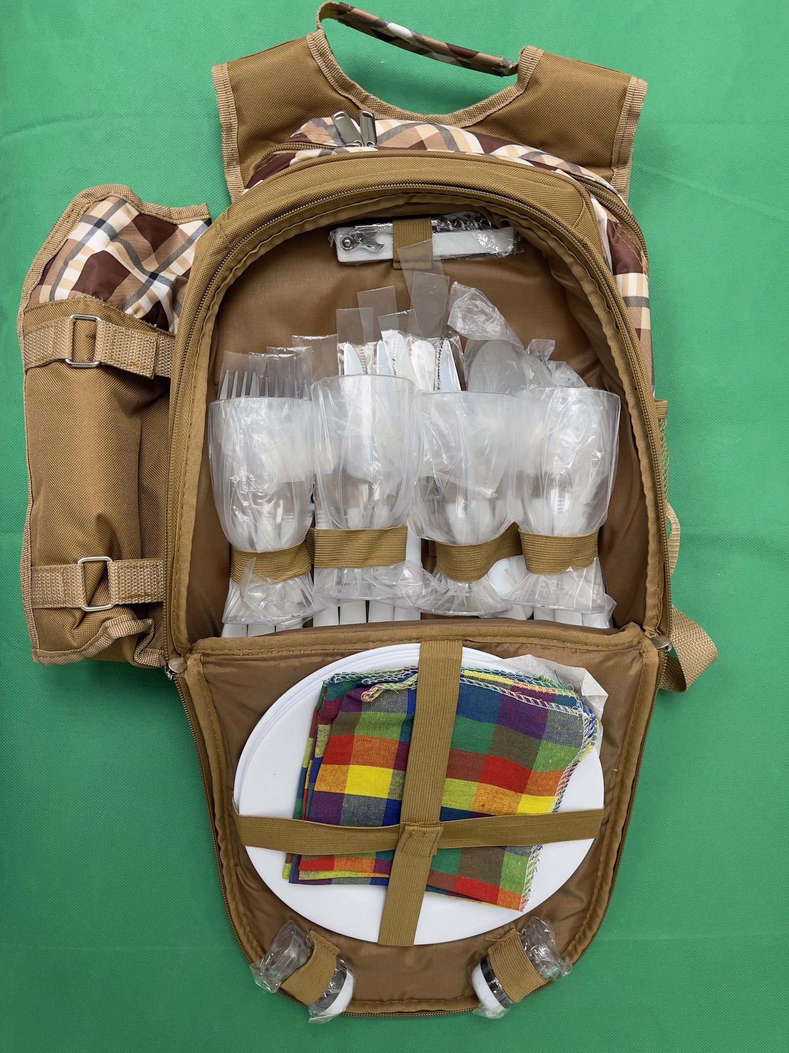 4 Person Picnic Backpack Set with Insulated Cooler Compartment Tableware