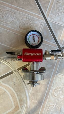 Snap on cooling fill system