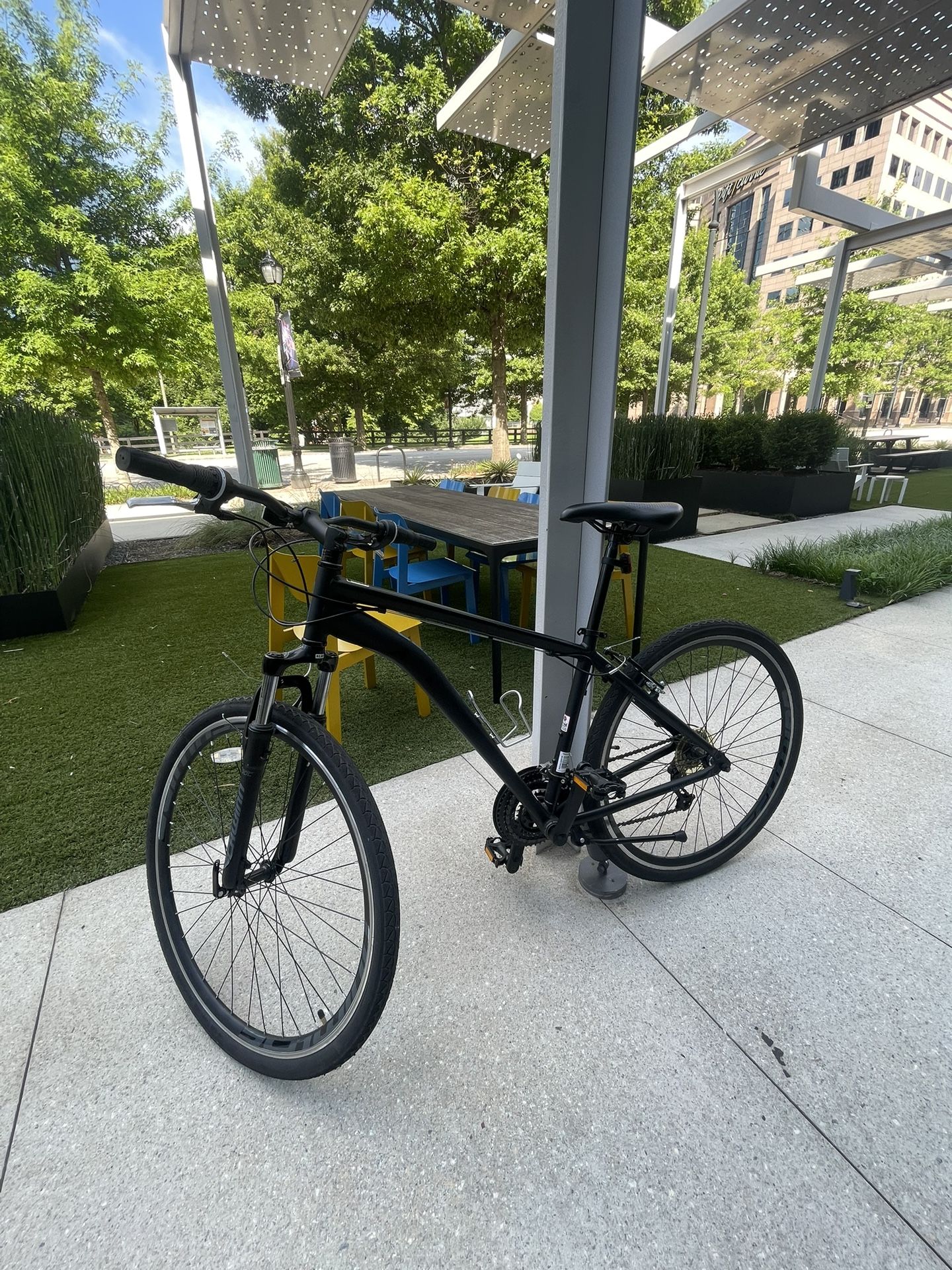 Hybrid Bicycle Schwinn Gtx3