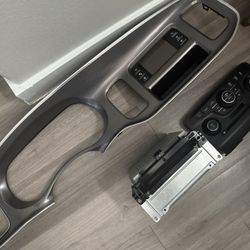 Dodge Charger Radio