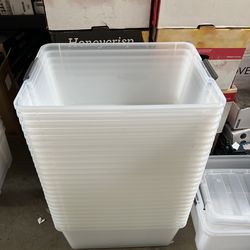 IRIS 45QT Clear Storage Bin with Buckles