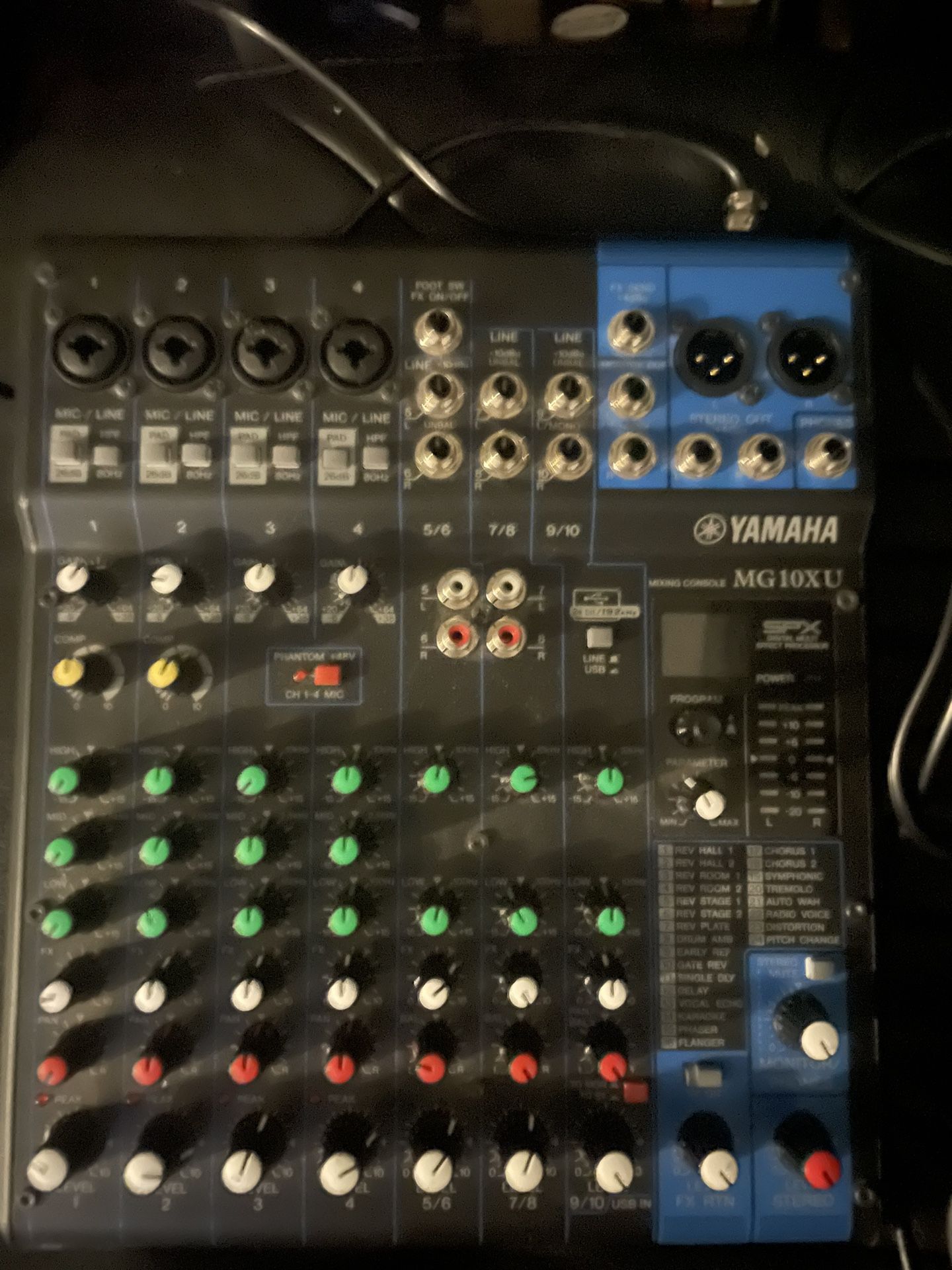 Yamaha MG10XU Mixer