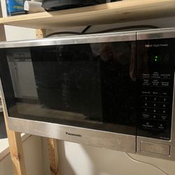 Panasonic Microwave 1100w