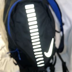 Nike Unisex Engineered Ultra Light Reflective Running Backpack -Black and Blue $30