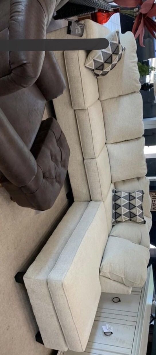 Abinger Smoke &Naturel ➡️RAF or LAF size Sectional ($899) ➡️Sofa ($449) - Loveseat $409 - Chair $349 - Ottoman $229 ➡️ Sofa Sleeper ($729)➡