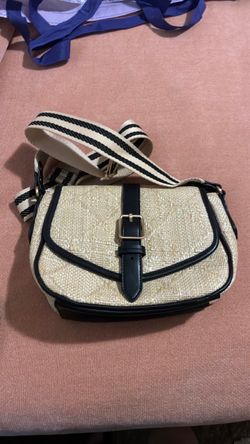 Black and tan purse