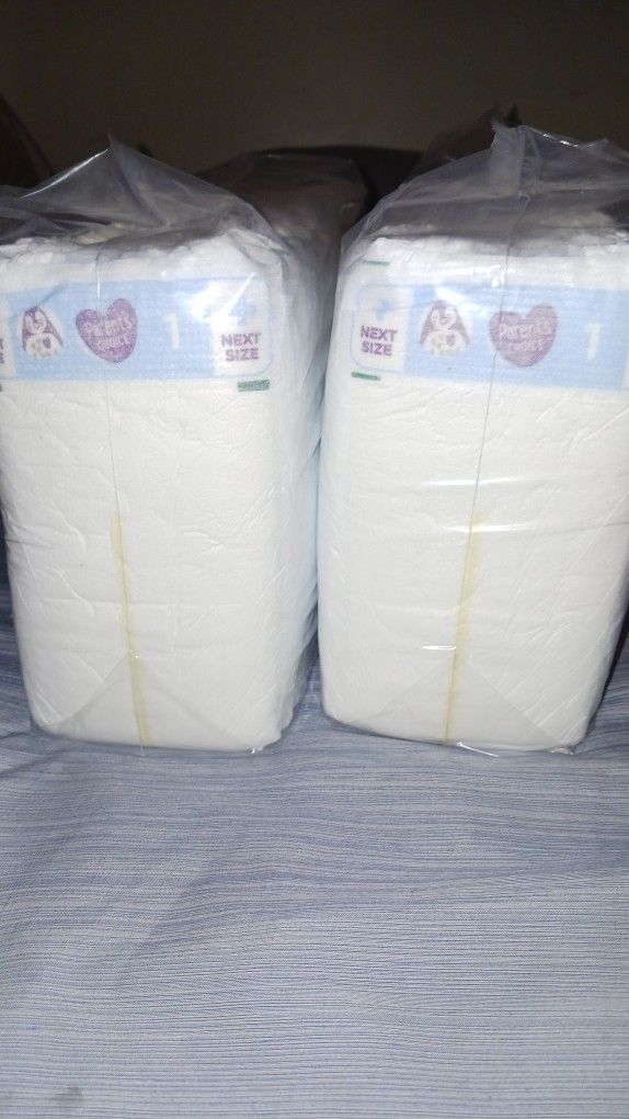 Parents Choice Toddler Diapers Size Seven for Sale in Lancaster, CA -  OfferUp