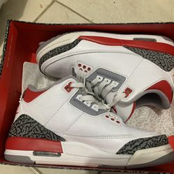 Jordan 3s Retro Fire Reds  2022