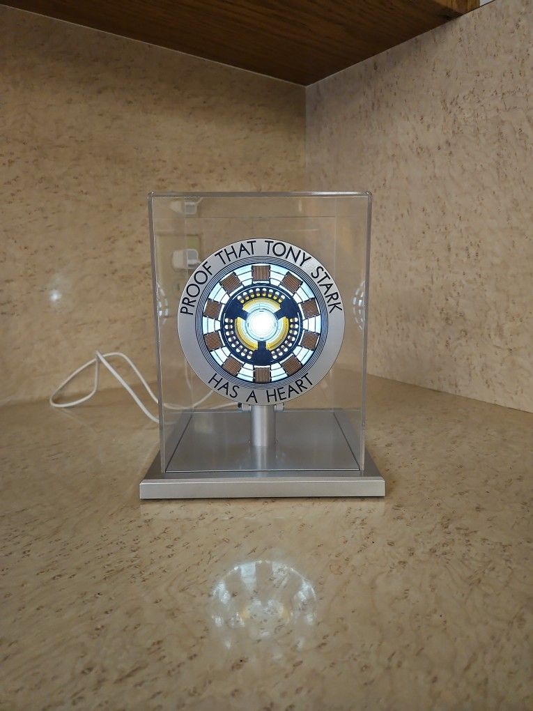 PROOF THAT TONY STARK HAS A HEART ARC REACTOR