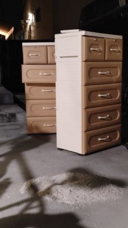 Cabinet Dresser Dwars