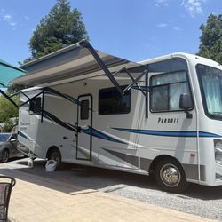 2021 COACHMEN Pursuit