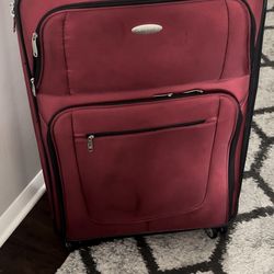 Samsonite luggage size 28”x19”x12”