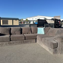 Sectional Couch 