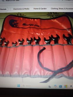 Snap on Metric Wrench  Set