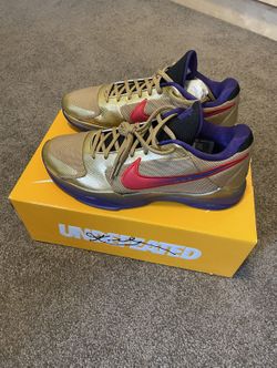 Kobe X Undefeated Shoes