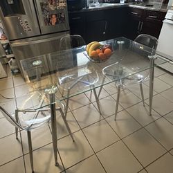 Modern Glass Dinning Table Set