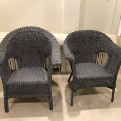 2 Wicker Chairs 