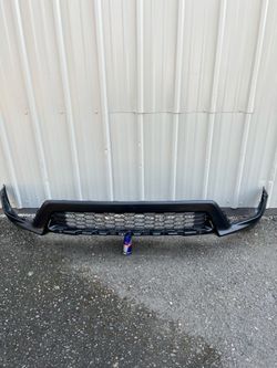 2018 Honda CR-V Front Bumper Lower used