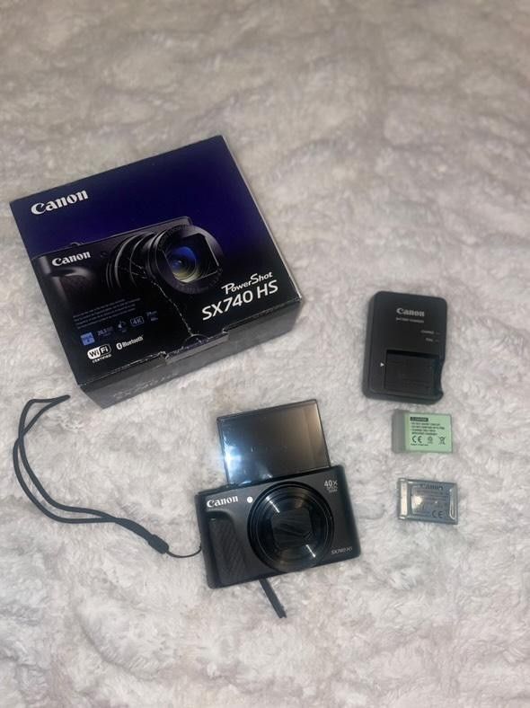 Canon PowerShot SX740 HS