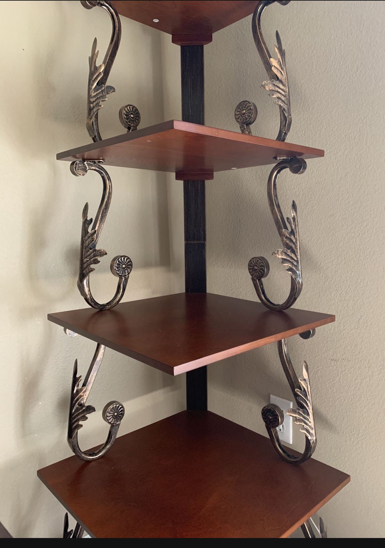 Wooden Shelf Decorating Piece With Side Corner