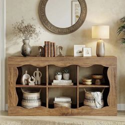Modern Scalloped Entryway Table with Integrated Shelving