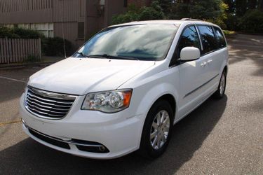 2016 Chrysler Town & Country