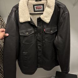 Levi’s Faux Leather Sherpa Jacket XL