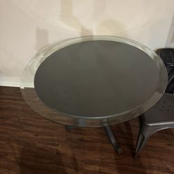 Round Table With Chairs